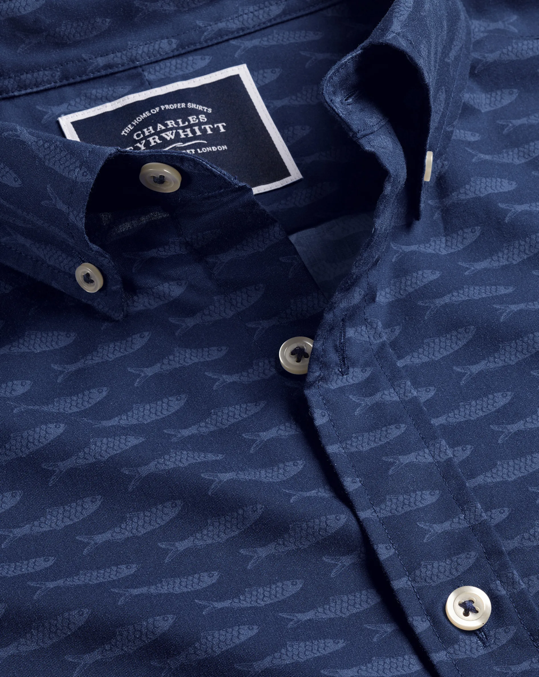 Outlet Charles Tyrwhitt Button-Down Collar Non-Iron Stretch Poplin Fish Print Short Sleeve Shirt - Navy