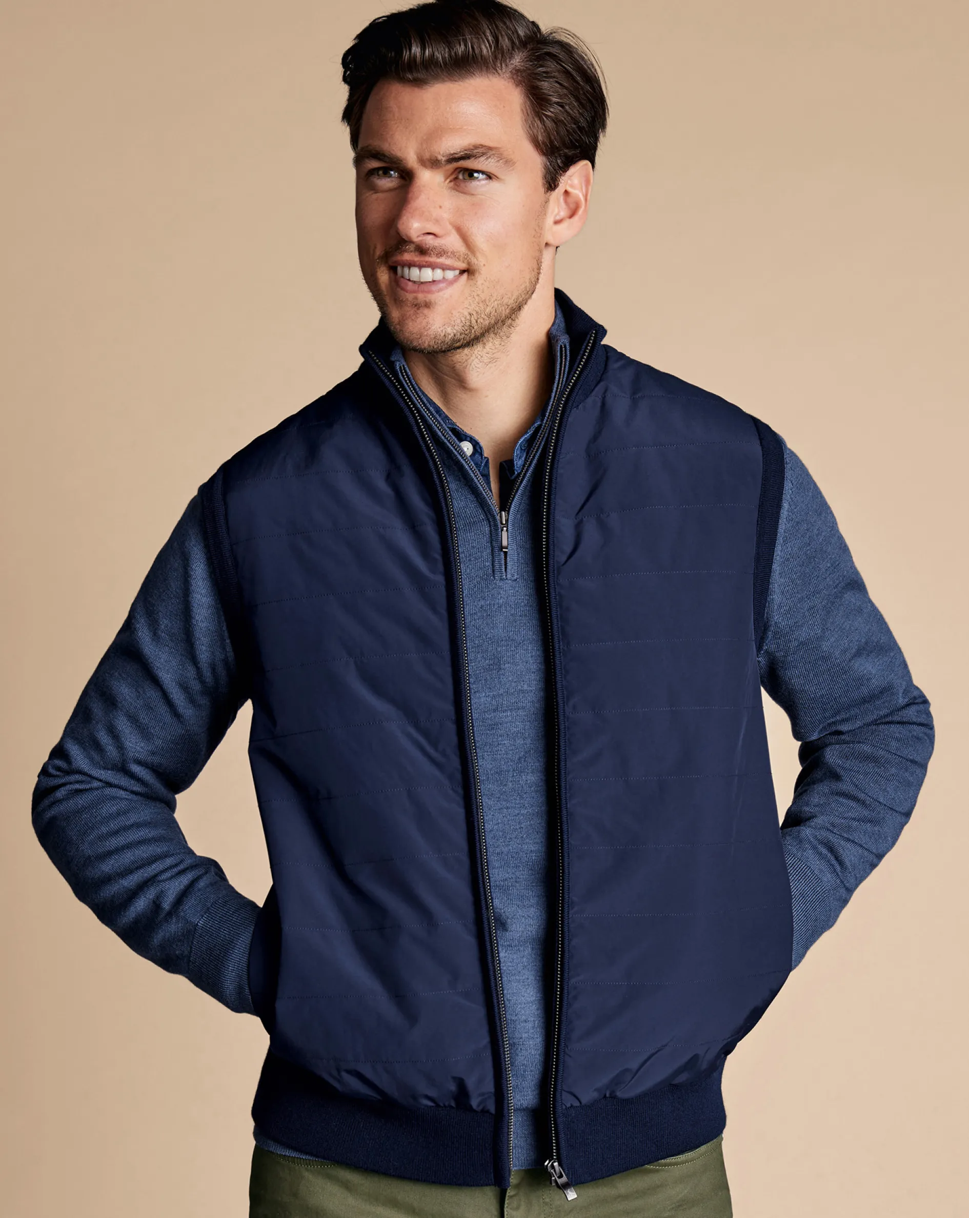Outlet Charles Tyrwhitt Merino Padded Funnel Neck Vest - Navy