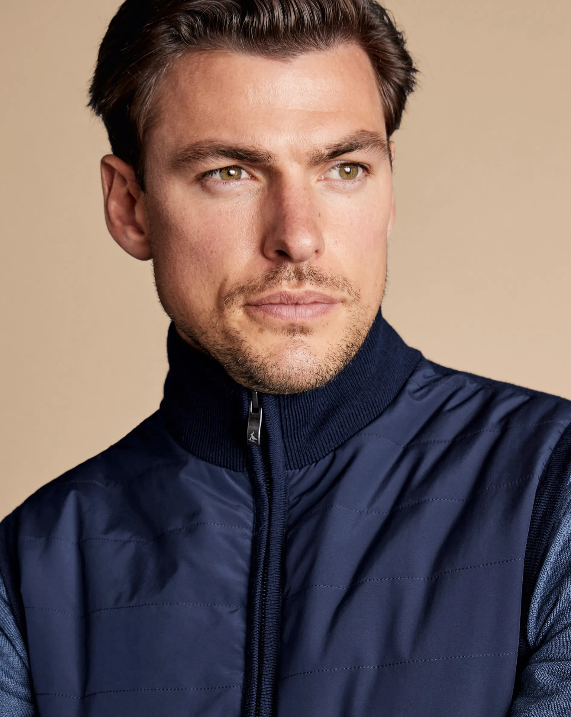 Outlet Charles Tyrwhitt Merino Padded Funnel Neck Vest - Navy