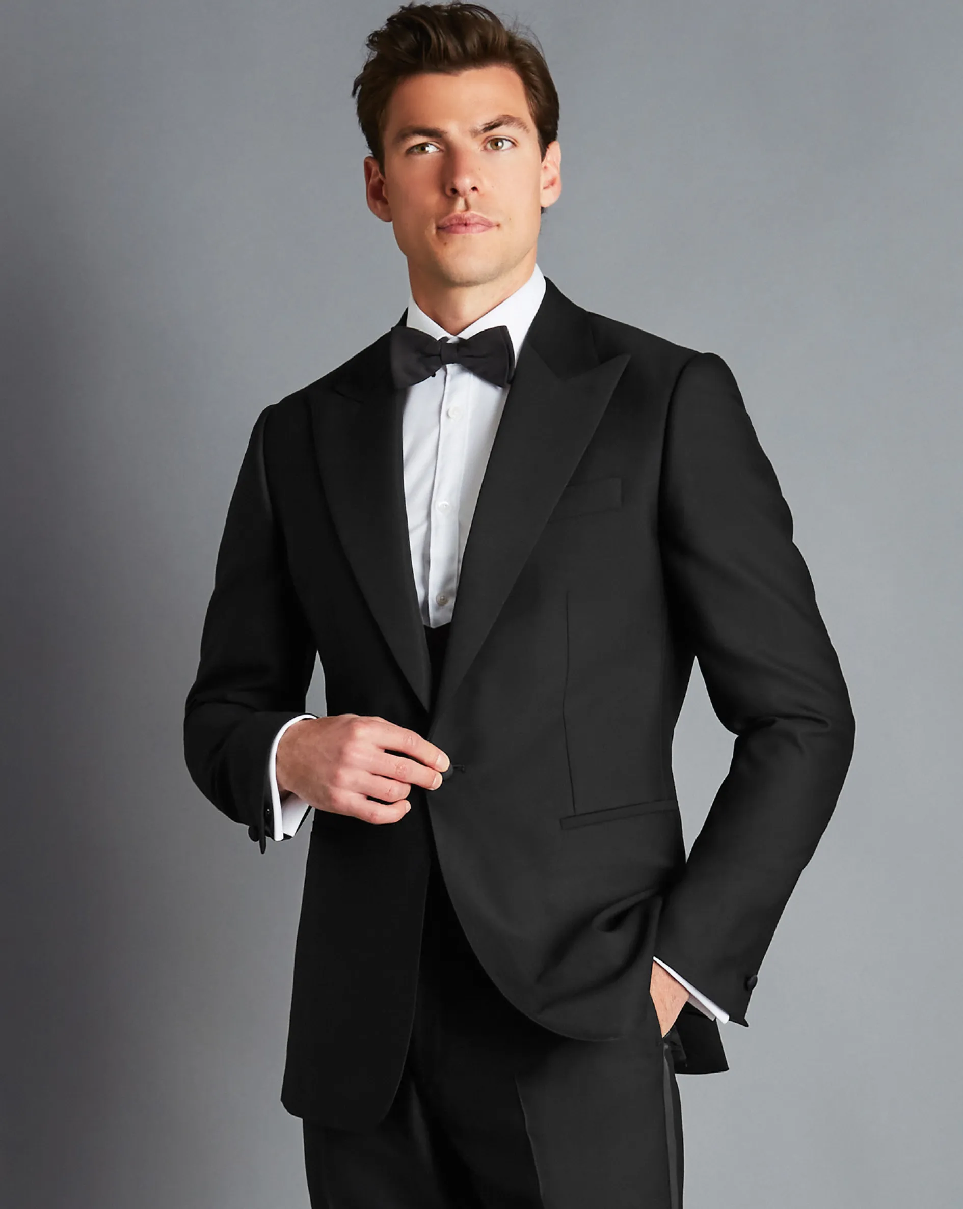 Store Charles Tyrwhitt Peak Lapel Tuxedo Jacket - Black