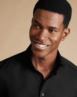 Store Charles Tyrwhitt Spread Collar Non-Iron Poplin Shirt - Black