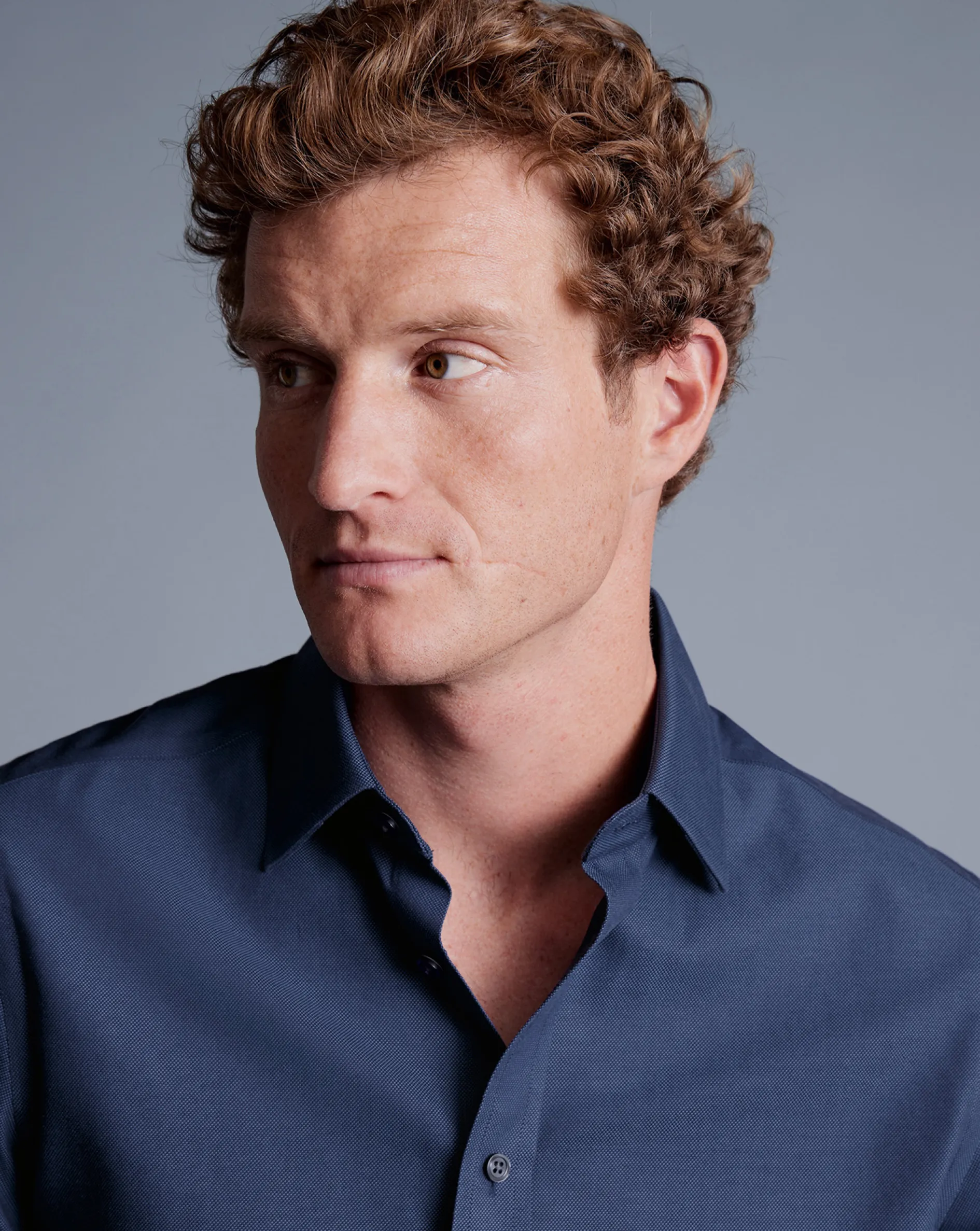 Shop Charles Tyrwhitt Spread Collar Non-Iron Royal Oxford Shirt - French Blue
