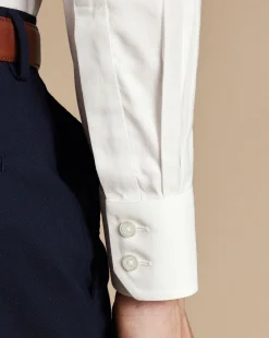 Store Charles Tyrwhitt Spread collar Non-Iron Twill Shirt - Ivory